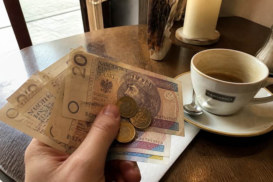 Money, Safety & eSIM in Poland