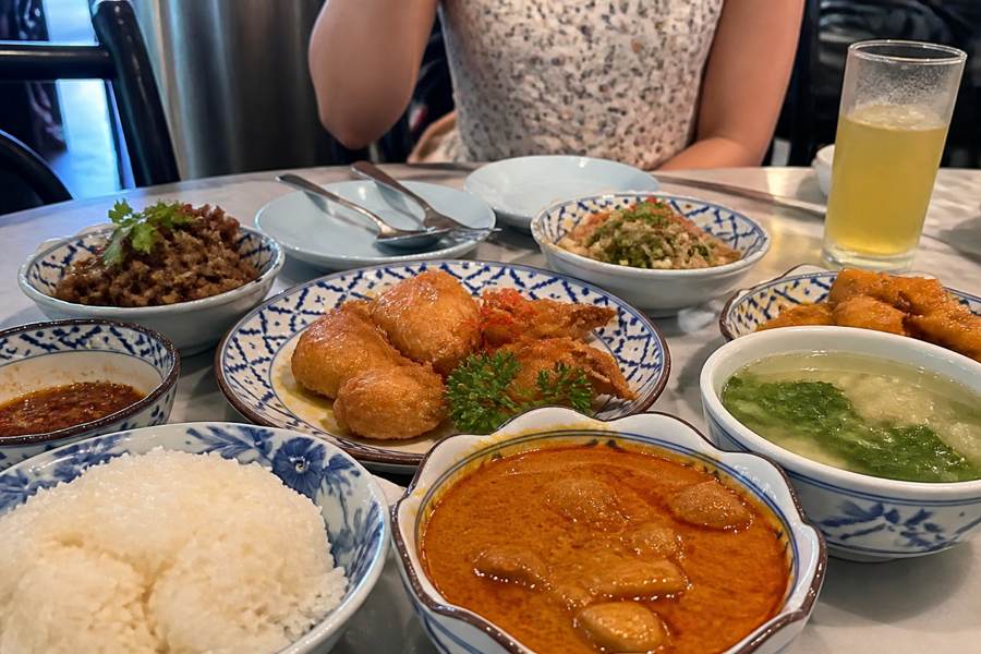 Peranakan & Nyonya Food in Singapore